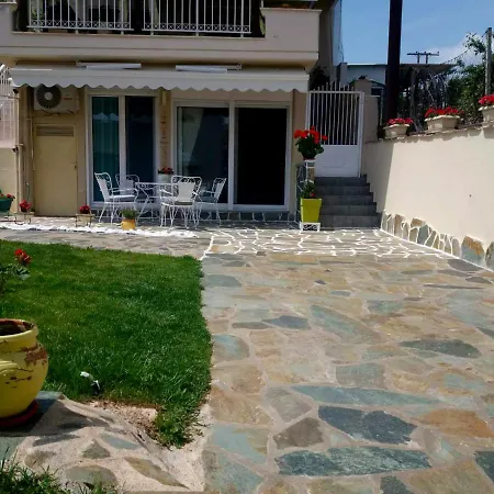 Maria's Garden House * Flogita