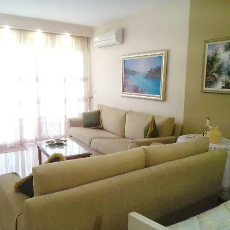 Maria's Garden House Flogita