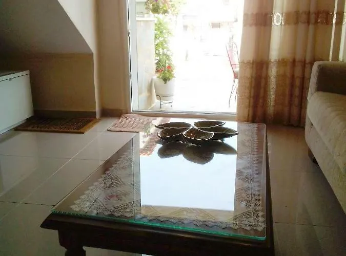 Maria's Garden House Flogita